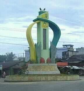 Tugu Simpang Tiga Kampong Subulussalam Selatan